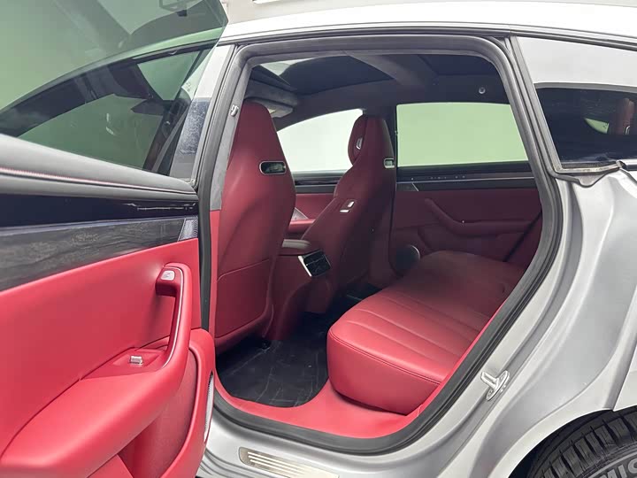 Фото 9 - Luxeed S7