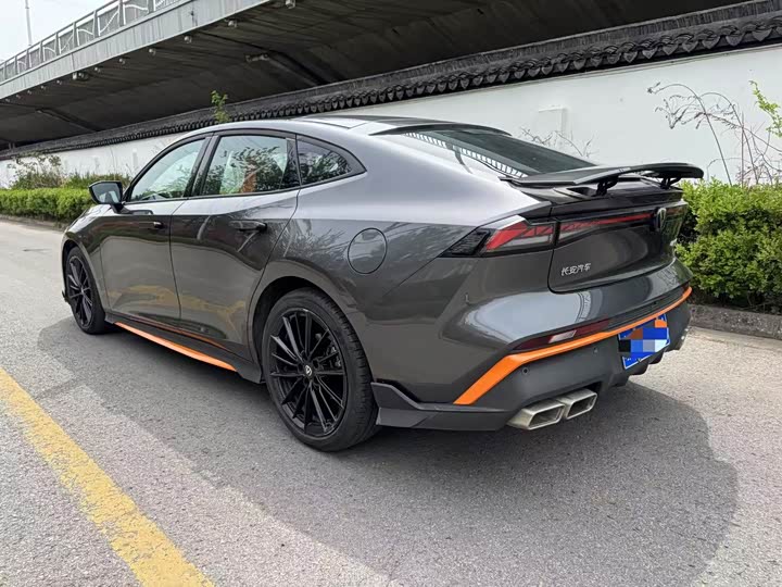 Фото 7 - Changan UNI-V