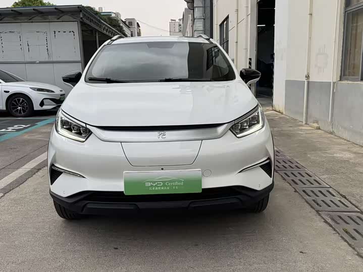 Фото 2 - BYD Yuan Pro