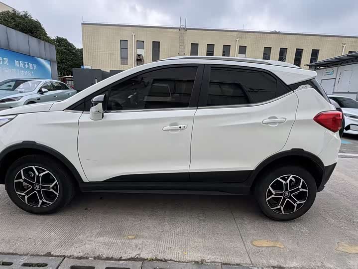 Фото 3 - BYD Yuan Pro