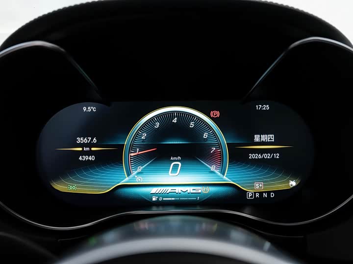 Photo 8 - Mercedes-Benz AMG GT