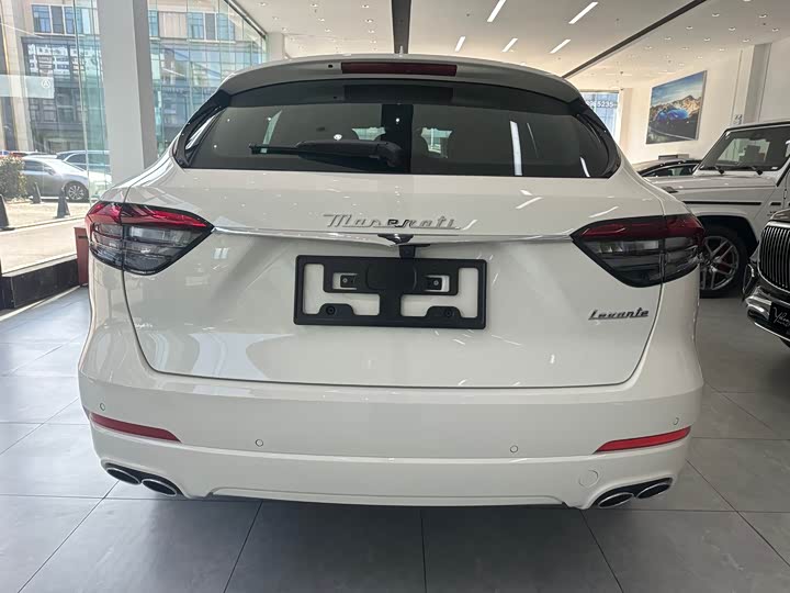 Фото 5 - Maserati Levante