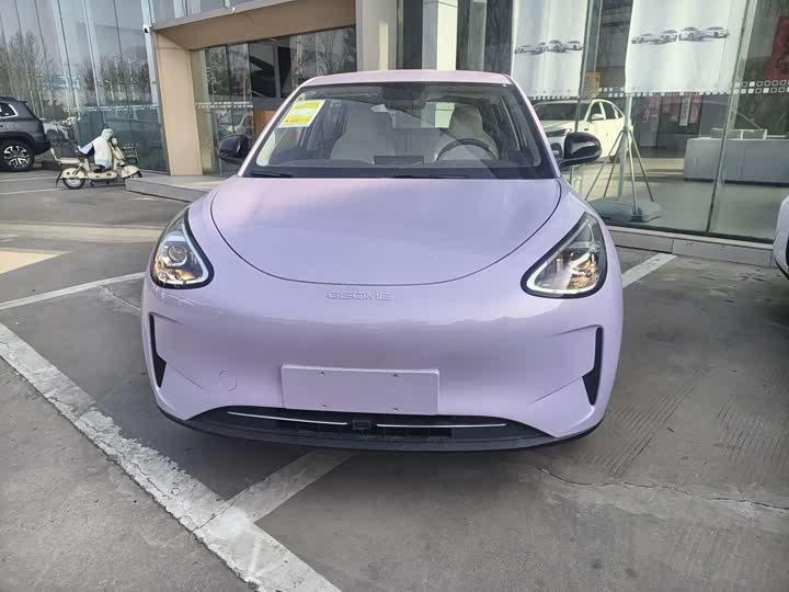 Фото 2 - Geely Galaxy Geome