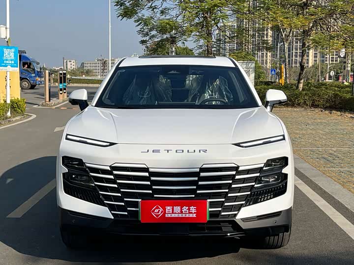 Photo 2 - Jetour Dashing Hybrid