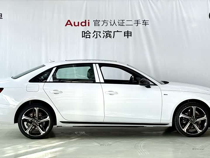 Фото 2 - Audi A4L