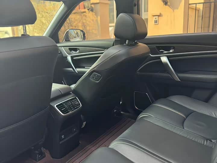 Фото 5 - Honda UR-V