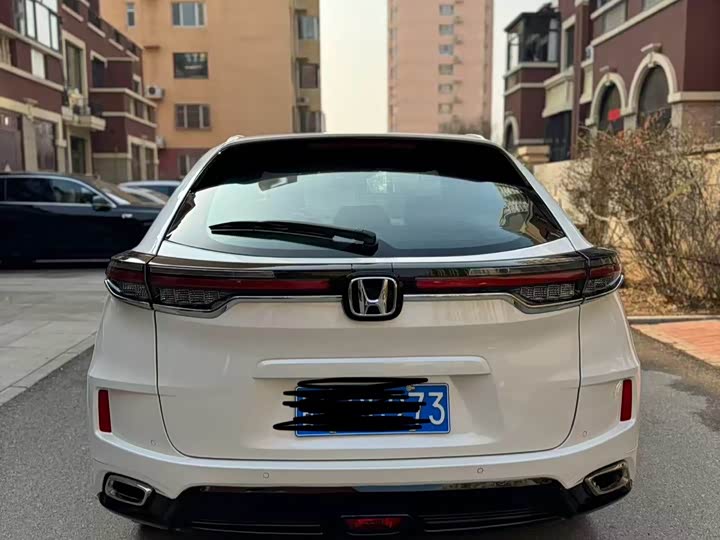 Фото 8 - Honda UR-V