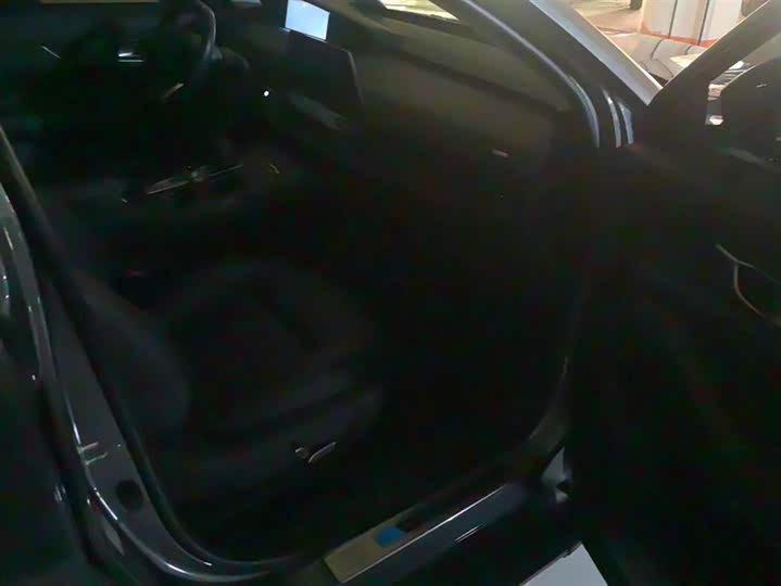 Фото 8 - Changan UNI-K