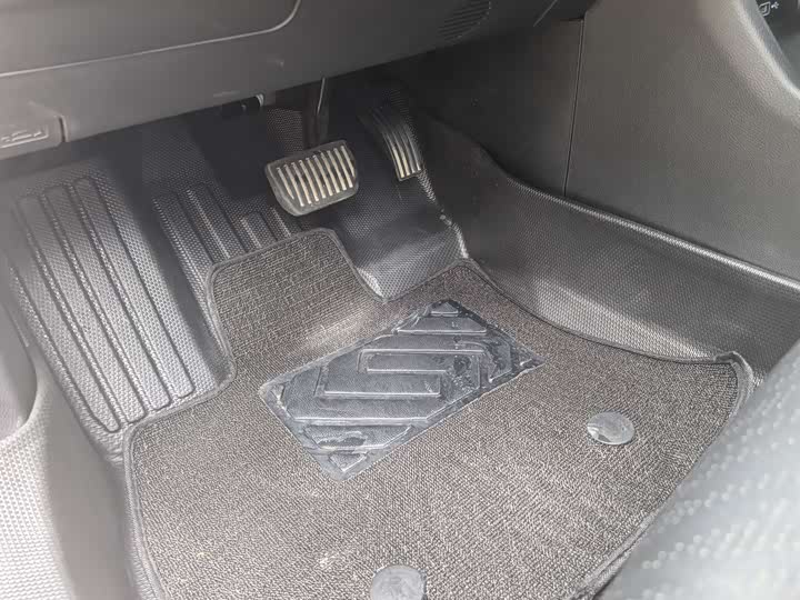 Фото 5 - Geely Preface