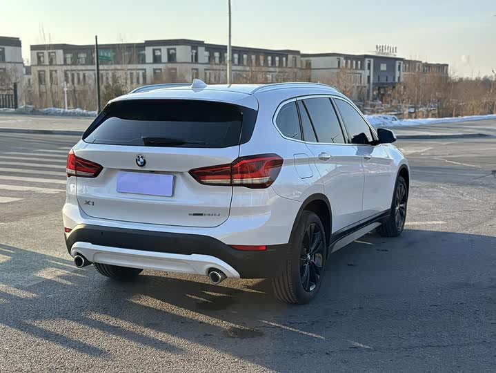Фото 7 - BMW X1