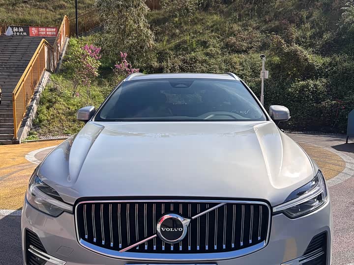 Photo 1 - Volvo XC60