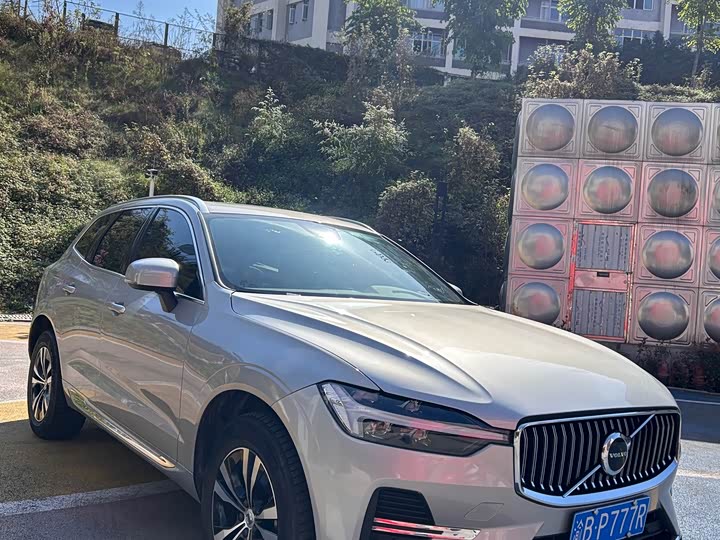 Photo 3 - Volvo XC60