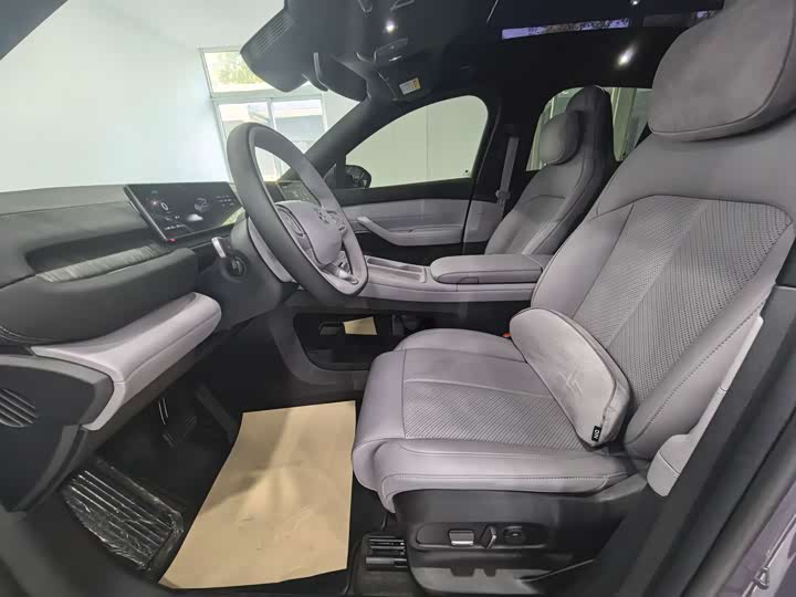 Фото 5 - Nio EC6