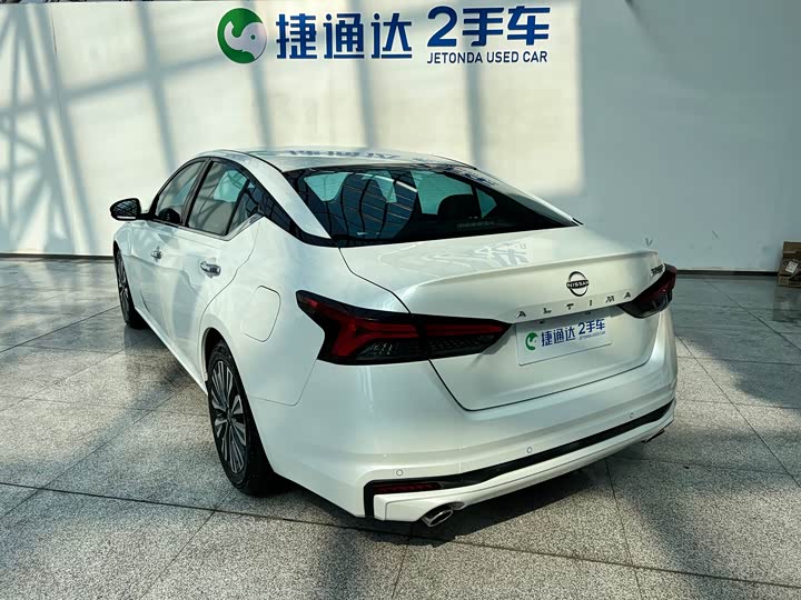 Фото 7 - Nissan Teana