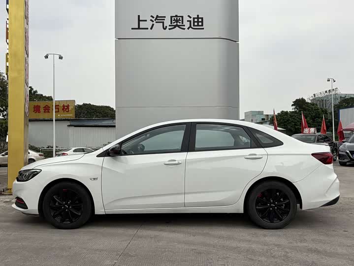 Фото 8 - Chevrolet Monza