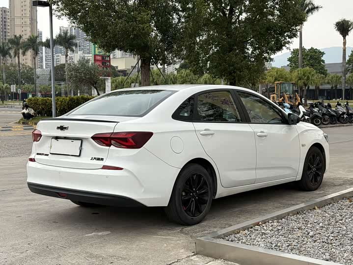 Фото 9 - Chevrolet Monza