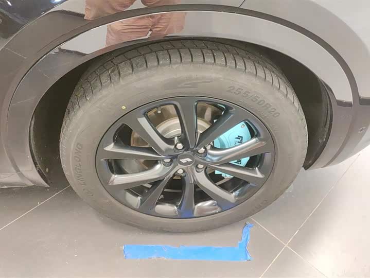 Фото 6 - LiXiang One