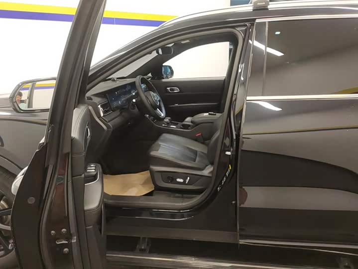 Фото 9 - LiXiang One