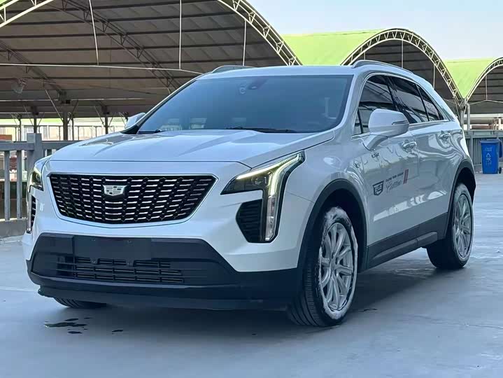Фото 1 - Cadillac XT4