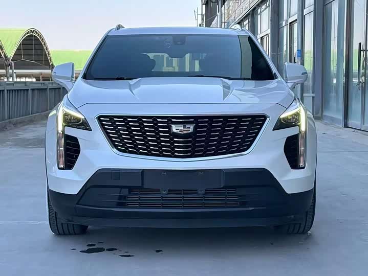 Фото 2 - Cadillac XT4