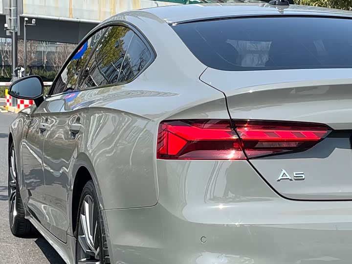 Фото 6 - Audi A5
