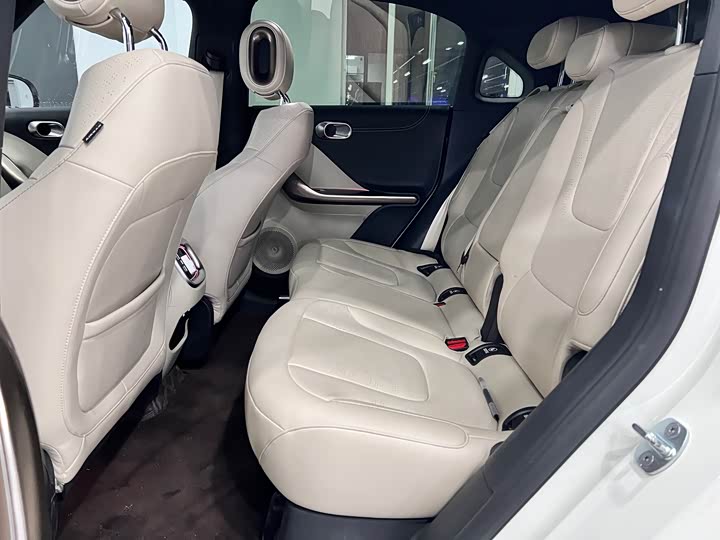 Фото 5 - Smart #1