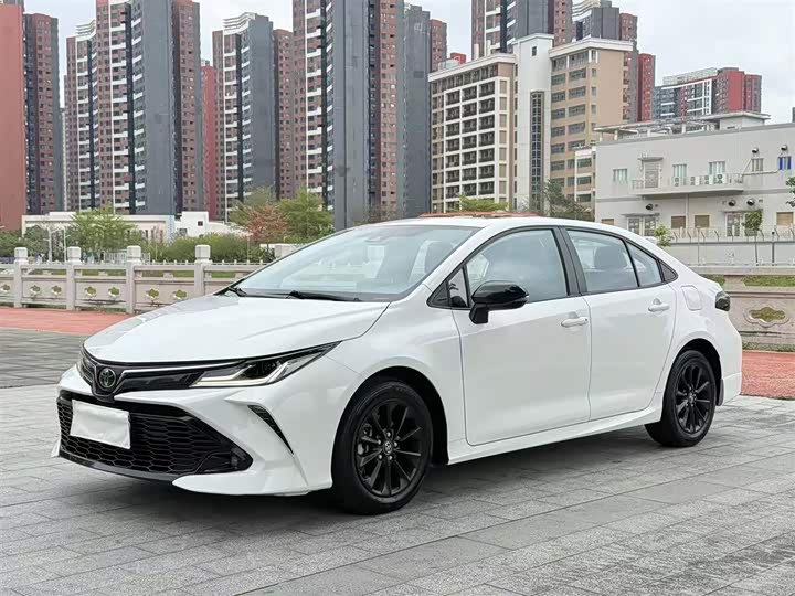 Фото 1 - Toyota Corolla