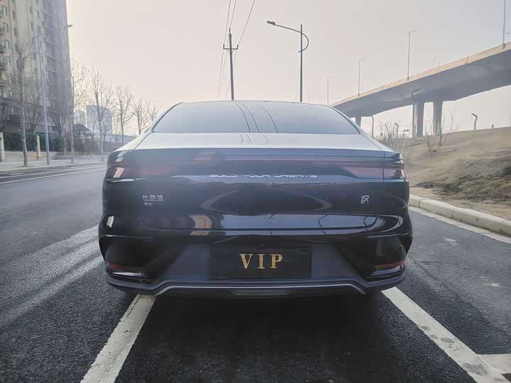 Фото 4 - BYD Han