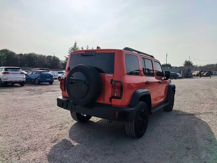 Фото 5 - Tank 300