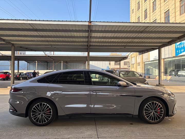 Фото 4 - BYD Han