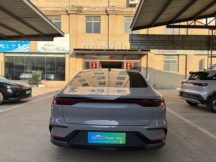 Фото 6 - BYD Han