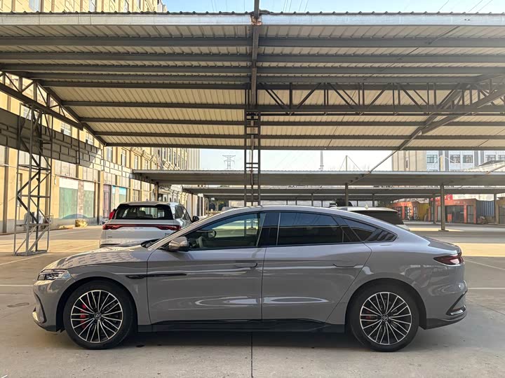 Фото 8 - BYD Han