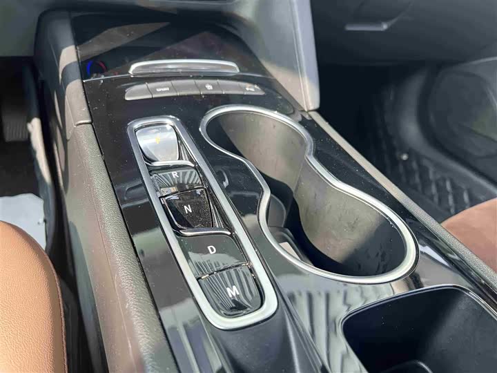 Фото 9 - Buick Regal