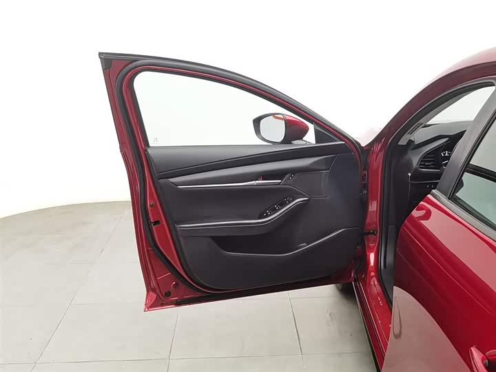 Фото 8 - Mazda 3 (Axela)