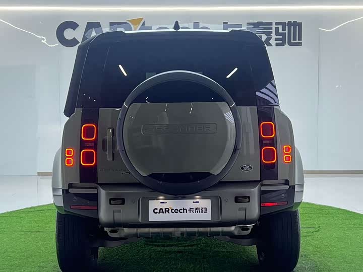 Фото 2 - Land Rover Defender