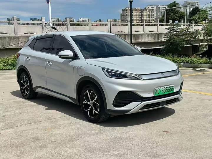 Фото 3 - BYD Yuan Plus