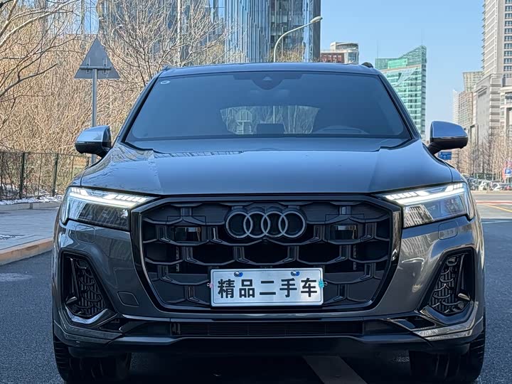 Фото 2 - Audi SQ7