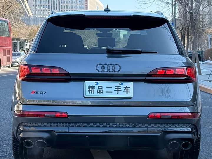 Фото 7 - Audi SQ7