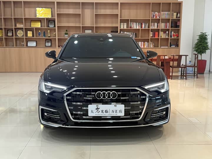Фото 2 - Audi A6L