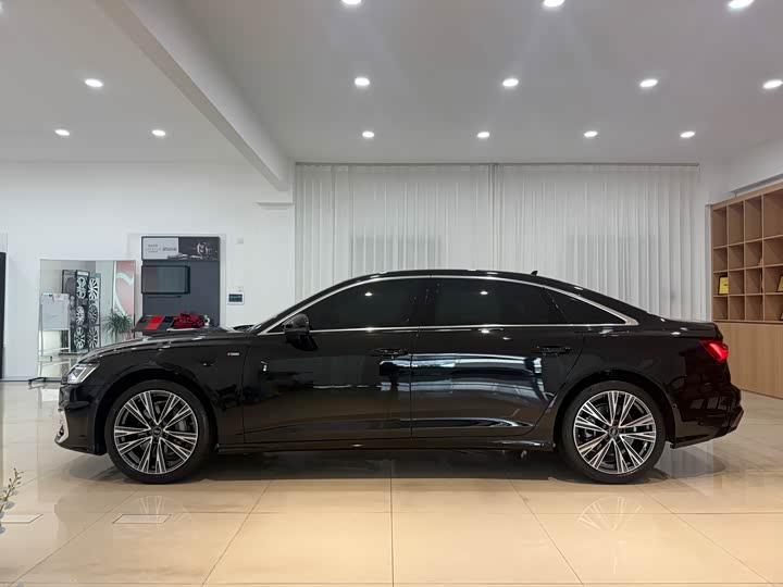 Фото 3 - Audi A6L