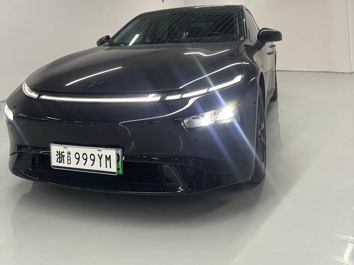 Фото 1 - XPeng P7