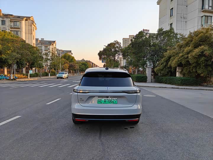 Фото 4 - Nio ES8