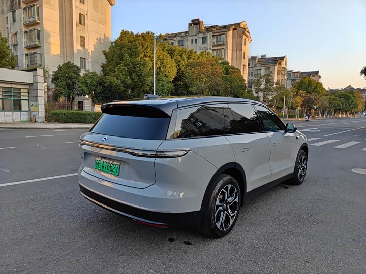 Фото 5 - Nio ES8