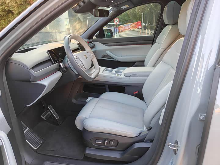 Фото 9 - Nio ES8