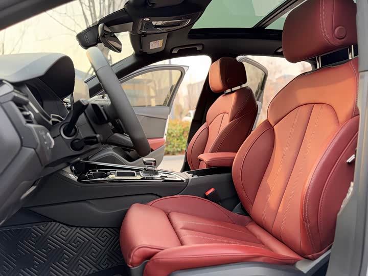 Фото 4 - Audi A4L