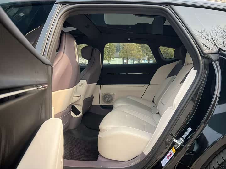 Фото 5 - Avatr 12