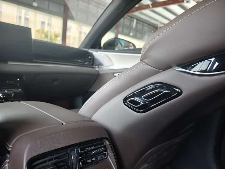 Фото 8 - BYD Han