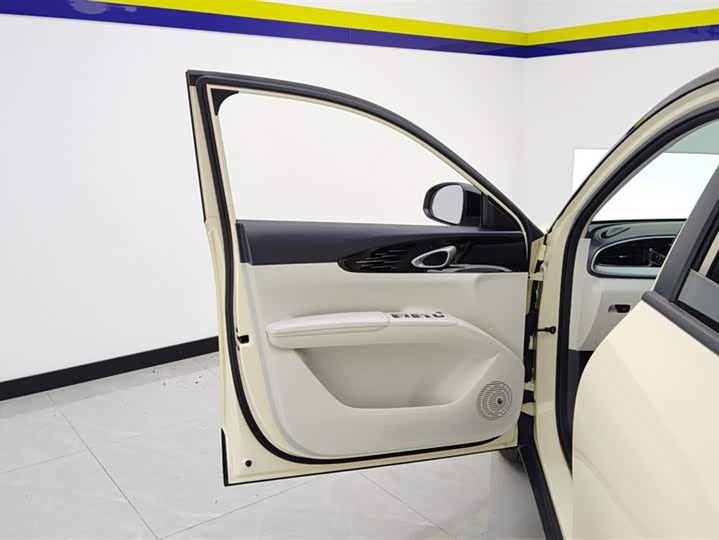 Фото 7 - Geely Galaxy Geome