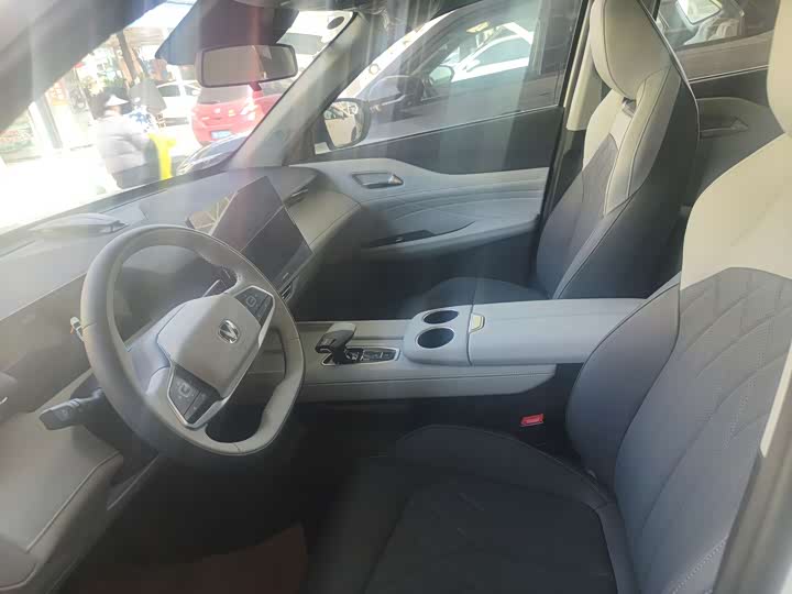 Фото 5 - Changan UNI-Z Hybrid