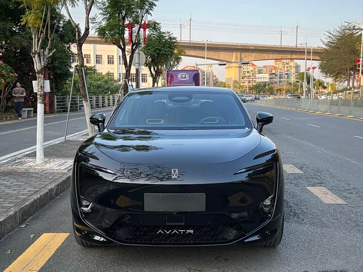 Фото 2 - Avatr 11